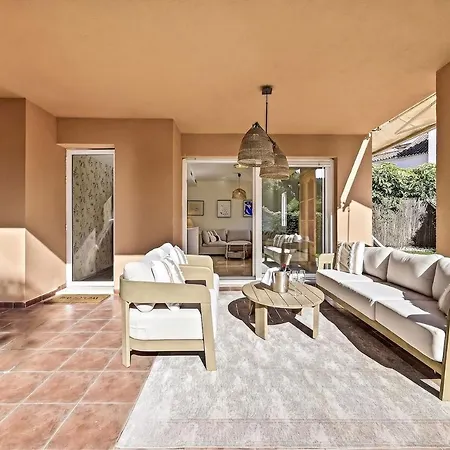 Residencial Playa Alicate
